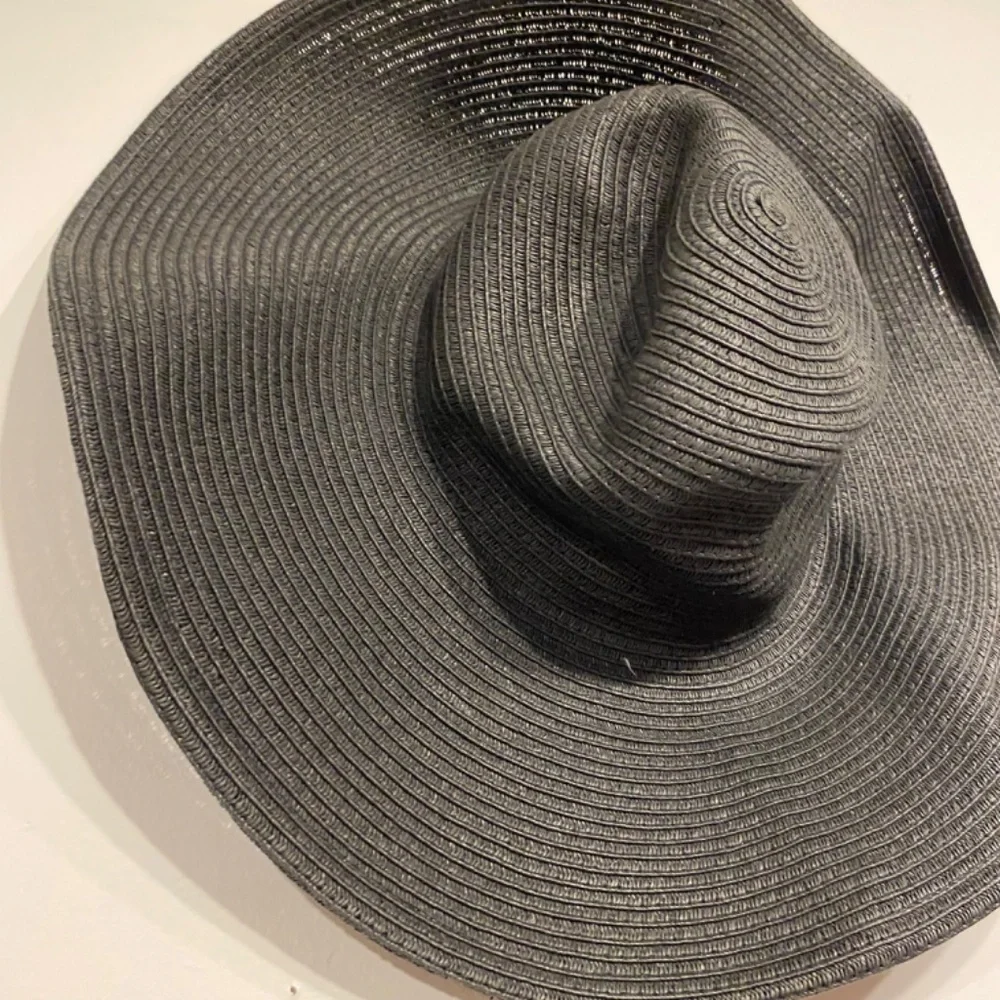 J.Crew Paper Straw Floppy Summer Beach Hat in Black - Picture 2 of 3